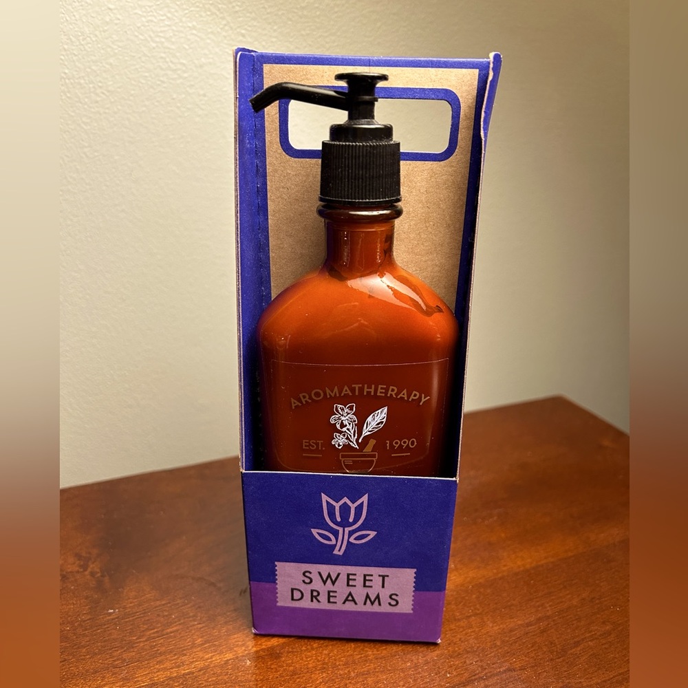 NWT Bath & Body Works Aromatherapy Lotion and Bath Wash Set